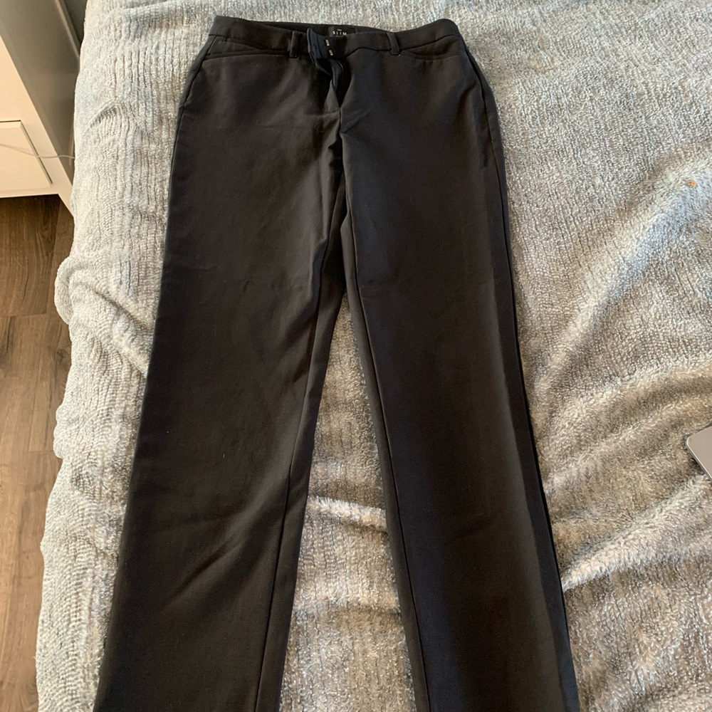 WHBM black ankle pant